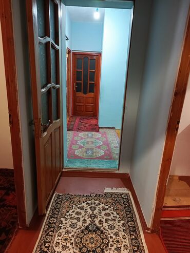 Uzunmüddətli kirayə evlər: 60 kv. m, 3 otaqlı, İşıq, Su, Kanalizasiya — 1