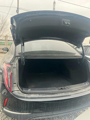 Другие детали салона: Интерьер кроссовера (левый руль) с современным оснащением — 18