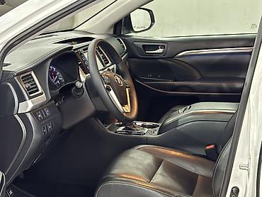 Toyota: Toyota Highlander: 2017 г., 3.5 л, Вариатор, Гибрид, Кроссовер — 4