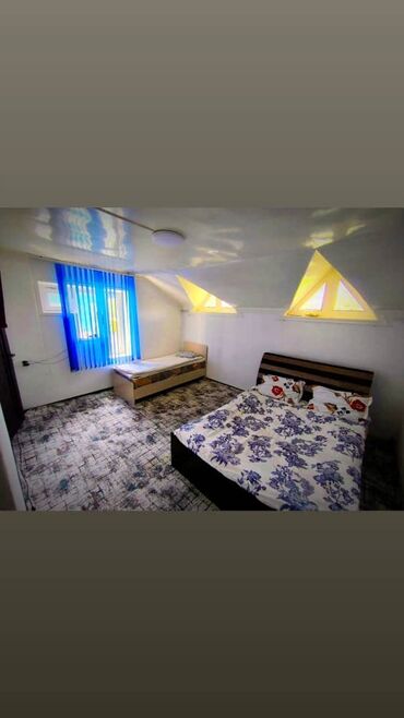 Посуточная аренда комнат: 100 м², С мебелью — 4