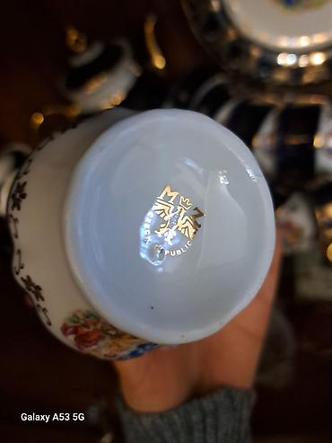 madonna çay dəsti: Qara madonna çay və kofe dəsti.30 ilin.6 nəfərlik.Birlikdə 350 m — 3