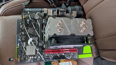 Материнские платы: Материнская плата, Б/у, Asus, LGA1700, Micro-ATX, Для ПК