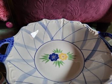 Činije: Cinija nova velika porcelanska iz 80ih. Visina. 7,5cm. Precnik — 9