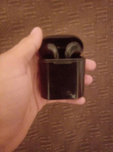 Аудиотехника: Bluetoth Airpods Əla işləyir son Qiymət 30 Azn