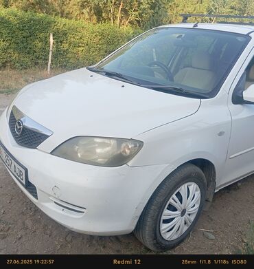 срочно срочно продаю машина: Mazda Demio: 2002 г., 1.3 л, Автомат, Бензин, Хэтчбэк