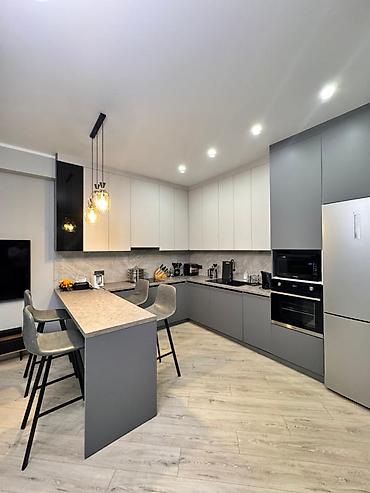 Продажа квартир: 3 комнаты, 82 м², Элитка, 3 этаж, Евроремонт — 1