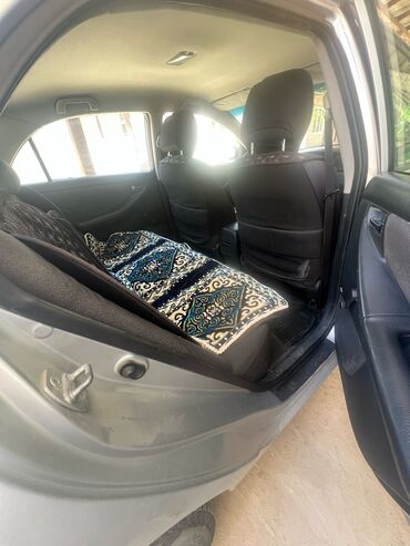 машина kg бишкек тойота: Toyota Corolla: 2004 г., 1.6 л, Механика, Бензин, Седан