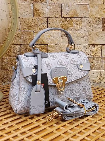 Torbe: GUESS 1981 ženska torba – mini satchel model - Dimenzije približno — 5