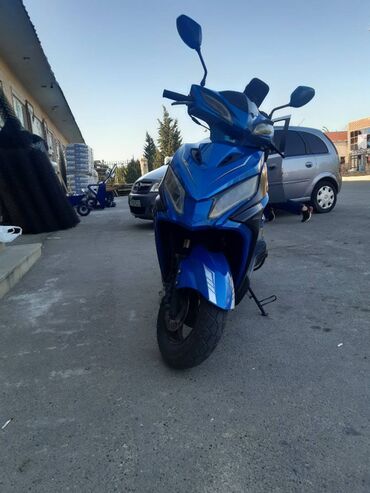 qalenvagen 2022: - Grandmoped, 125 sm3, 2022 il, 20000 km