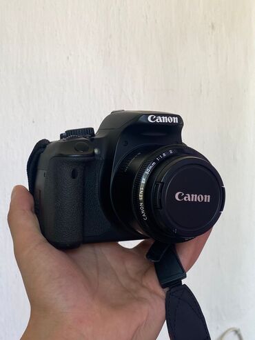 ремонт флешки: Продаю Canon 650D В отличном состояние Пробег маленький ( на