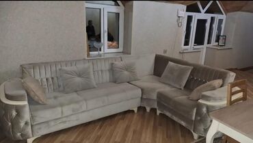 Yataq otağı dəstləri: Künc divan, İşlənmiş