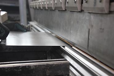 Резка металла резка листа услуга гильотины Изделия и услуги