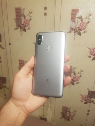 Redmi S2, 32 ГБ, цвет - Серебристый, Гарантия, Сенсорный, Отпечаток пальца