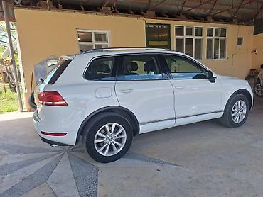 ural teker: Volkswagen Touareg: 3.6 l | 2012 il Krossover — 6