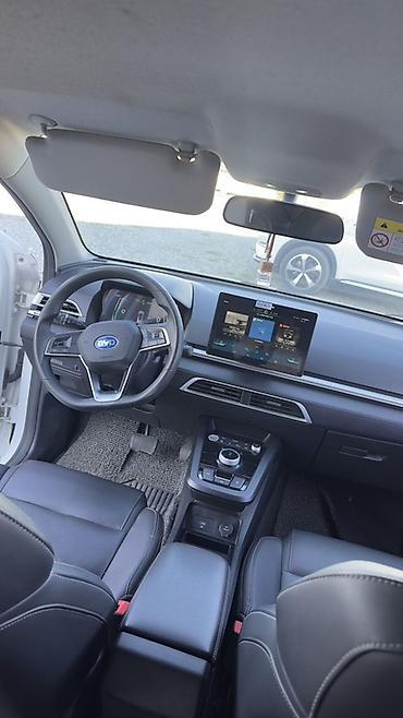 е2 электромобиль: BYD E2: 2022 г., Электромобиль, Хэтчбэк — 6
