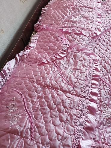 pastel dest: Satışda: klassik üslublu çarpayı örtüyü dəsti - Rəng: açıq çəhrayı - — 1