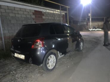 Toyota: Toyota Yaris: 2007 г., 1.4 л, Механика, Бензин, Хэтчбэк