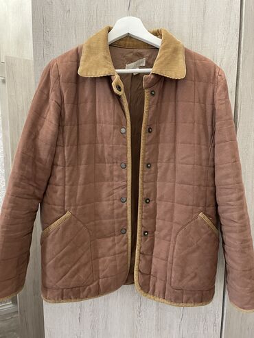 куртка стеганная: Стеганная курточка на кнопочках, есть два накладных кармана. Из Кореи