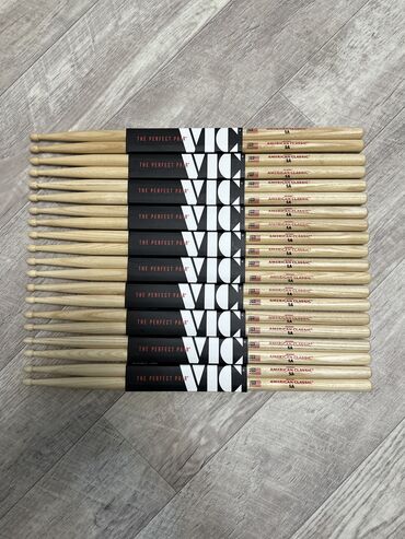 ударний барабан: Продаю барабанные палочки Vic Firth 5A качественная и бюджетная