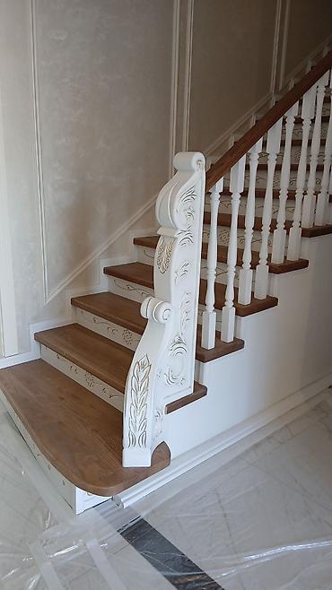 Pilləkən məhəccərləri: Taxta pilləkən – dizayn və quraşdırma Məhsul/təsvir: - İkiqat rəngli — 1