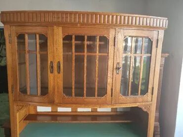 Stilske vitrine: Vitrina u odlicnom stanju Visina 200cm Sirina 135cm Dubina55cm — 9