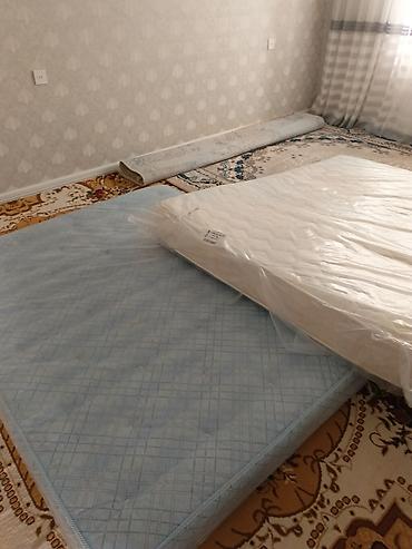 Matraslar: İki tərəfli ortopedik döşək - Ölçü: təxminən 200×200 sm (kvadrat — 5
