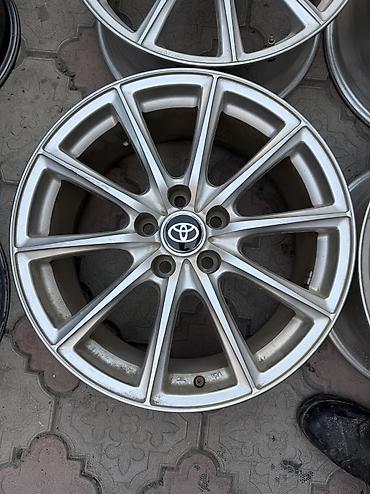 диск 18 радиус: Литые Диски R 18 Toyota, Комплект, отверстий - 5, Б/у — 4