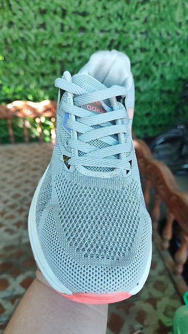 adi: Кроссовки, 40, Adidas, Новый, цвет - Серый, Платная доставка — 3