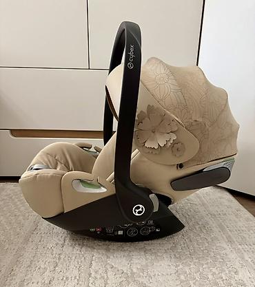 Продаю автолюльку Cybex Cloud Simply Flowers, модель линейки T i-Size