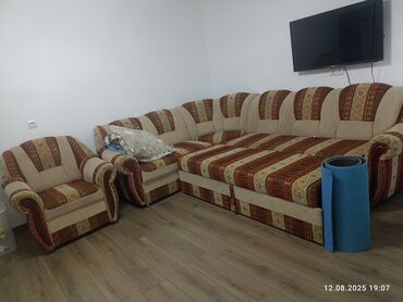диванчик для прихожей: Угловой диван, Складной, Трёхместный и более