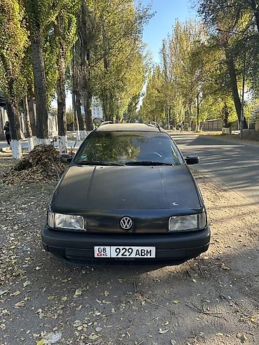 саната зеркала: Volkswagen Passat Variant: 1992 г., 2 л, Механика, Бензин, Универсал — 1