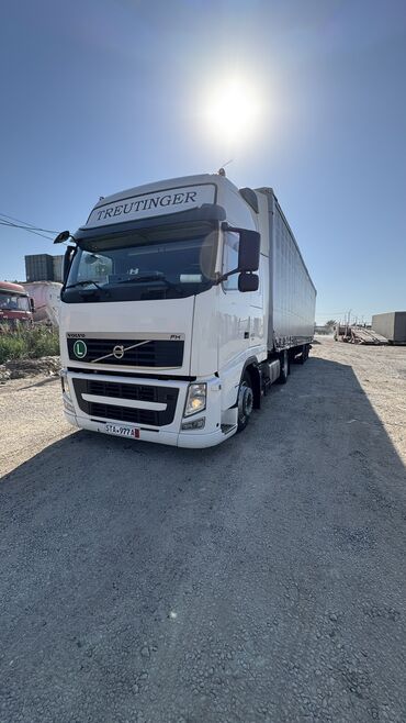 спец авто: Сүйрөгүч, Volvo, 2012 г., Тенттелген