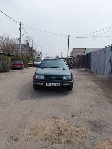 Volkswagen: Volkswagen Vento: 1995 г., 1.8 л, Механика, Бензин, Седан — 11