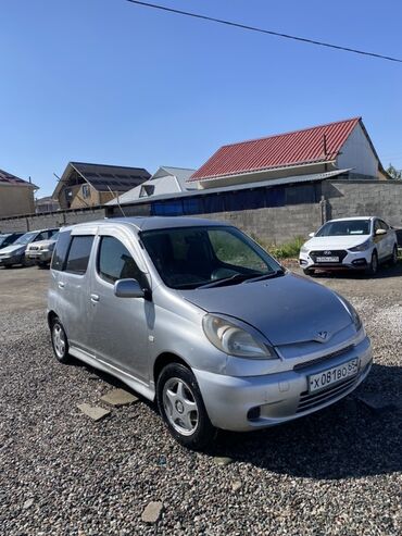 Toyota: Toyota Funcargo: 2000 г., 1.5 л, Автомат, Бензин, Минивэн