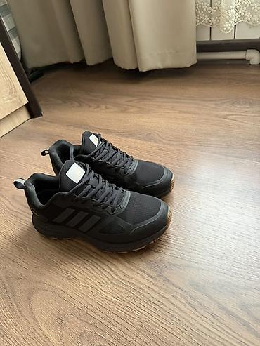 gore tex купить: Кроссовки Adidas с мембраной Gore‑Tex - Назначение: трекинг/город — 1