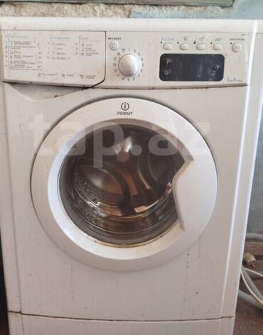 işlenmiş paltaryuyan: Paltaryuyan maşın Indesit, 5 kq, İşlənmiş, Avtomat, Qurutma var, Kredit yoxdur, Ödənişli çatdırılma