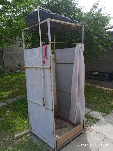 тропический душ: Продаю летний душ из толстого металла,ёмкость 80литров 4000сом тел