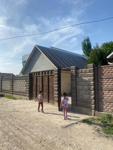 помещения для бизнеса: Үй, 100 кв. м, 4 бөлмө, Менчик ээси, Евро оңдоо