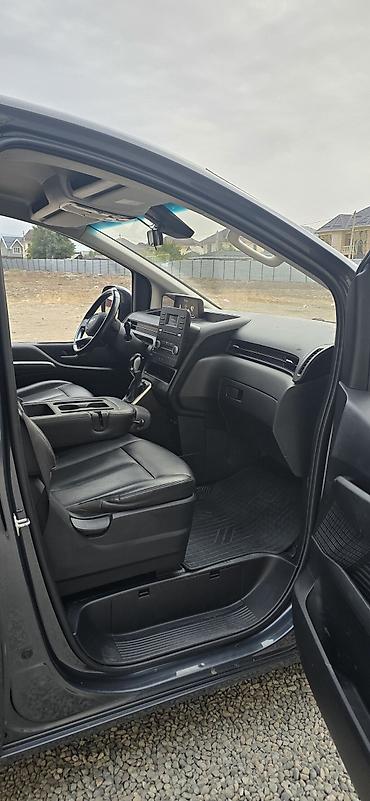 Hyundai: Hyundai Staria: 2021 г., 2.2 л, Автомат, Дизель, Фургон — 7