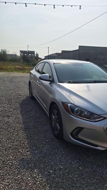 disk ve teker type 1: Hyundai Elantra – gümüş rəngli sedan Texniki və dizayn — 10