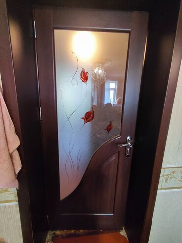 Напольные покрытия: Б/у Межкомнатная дверь С замком, Без гарантии, Платная установка, Самовывоз
