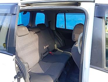 такта раум: Toyota Raum: 2003 г., Автомат, Бензин, Хэтчбэк — 4