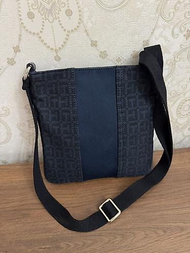 Çantalar: Çiyin çantası, Tommy Hilfiger, İşlənmiş — 2