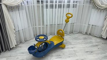 детиский машина: Детская машина-каталка/самокат Wiggle Car (инерционная “крутилка”) для — 1