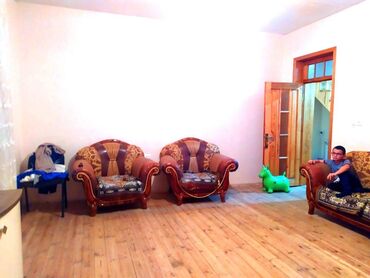 Həyət evləri və villaların satışı: 3 otaqlı, 112 kv. m, Orta təmir — 22