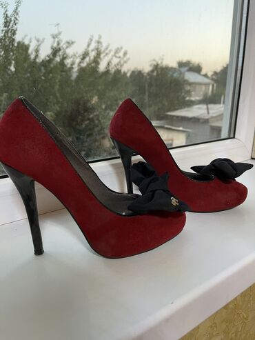 туфли красного цвета: Туфли 37, цвет - Красный