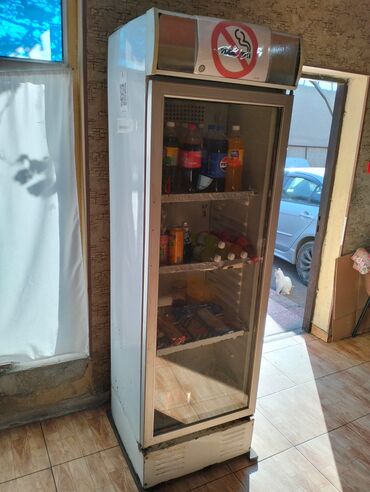 Biznes üçün program təminatı: Kod 2223 Su Vitrini normal isləkdi qiymət 250 azn . Unv Babək