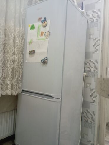 islenmis soyuducu: İşlənmiş 2 qapılı Soyuducu Satılır, rəng - Ağ, Təkərli lalafo.az -da islenmis soyuducu: İşlənmiş 2 qapılı Soyuducu Satılır, rəng - Ağ, Təkərli