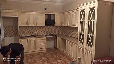 Sifarişlə mətbəx mebeli: Sifarişlə mətbəx dəsti, Özü çəkən petlələr, Mat laminat, Kredit yoxdur, Pulsuz çatdırılma, Rayonlara çatdırılma — 24