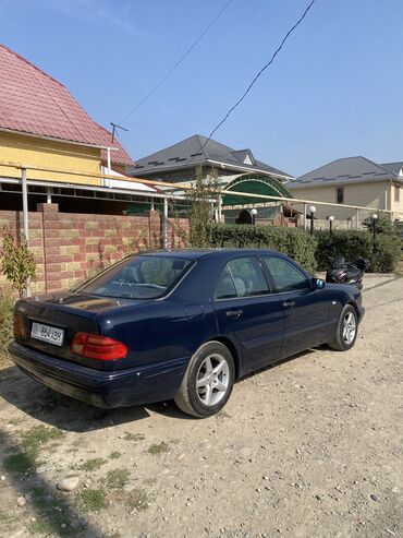 Mercedes-Benz: Mercedes-Benz E-Class: 1995 г., 2.2 л, Механика, Бензин, Седан — 8